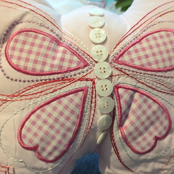 NEXT 2 girls cushions, pink, used but excellent condition, bedroom decoration - Picture 2 of 7